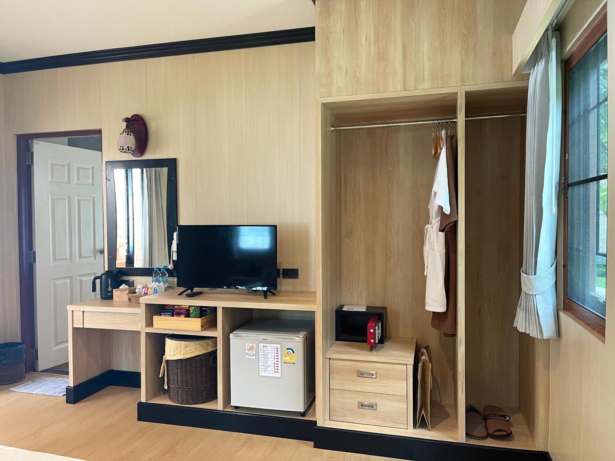 Kai Bae Beach Resort Koh Chang Bagian luar foto